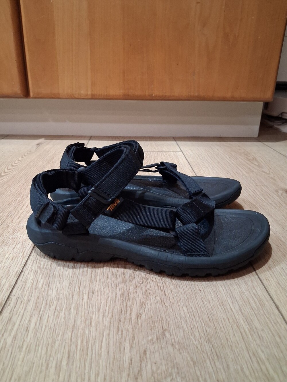 Black Teva Hurricane XLT2 sport sandal - Picture 3 of 7
